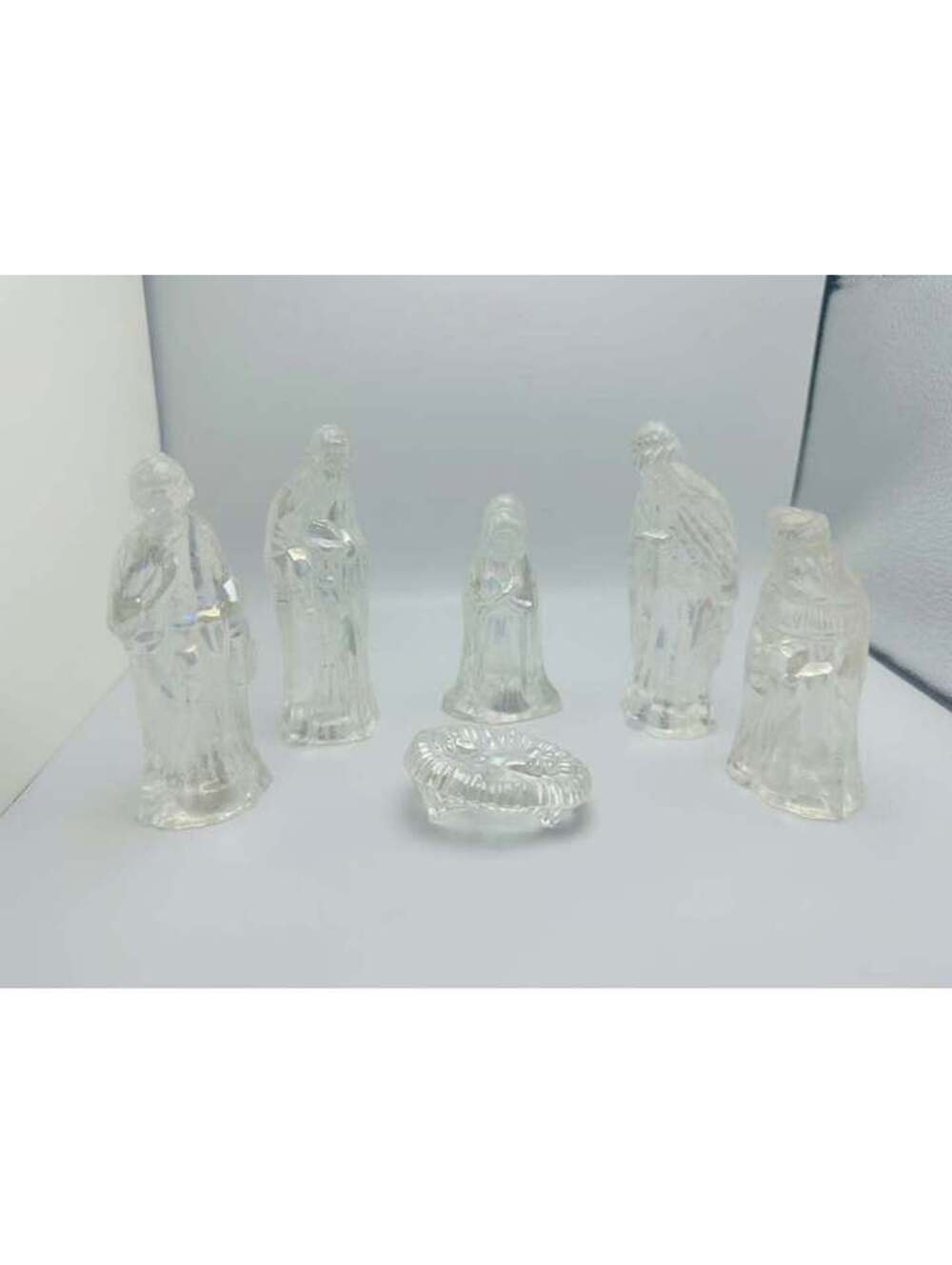 Vintage 6-Piece  Glass / crystal Nativity Set